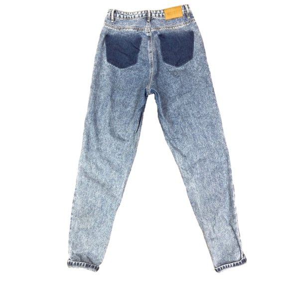 Missguided Riot High Rise Mom Jeans - Picture 2 of 4